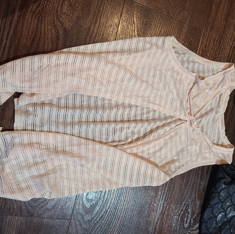 Peachy tie up tank